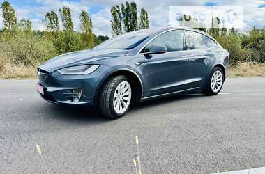 Внедорожник / Кроссовер Tesla Model X 2017 в Киеве