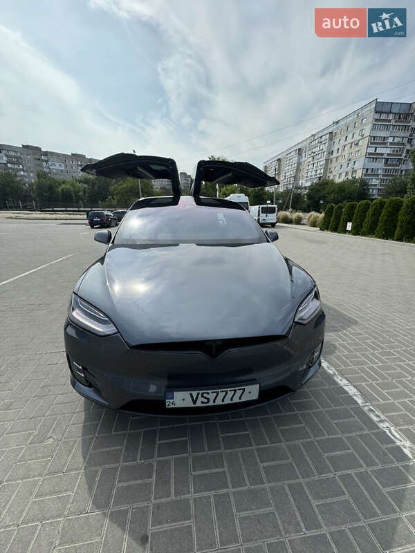 Позашляховик / Кросовер Tesla Model X 2018 в Черкасах