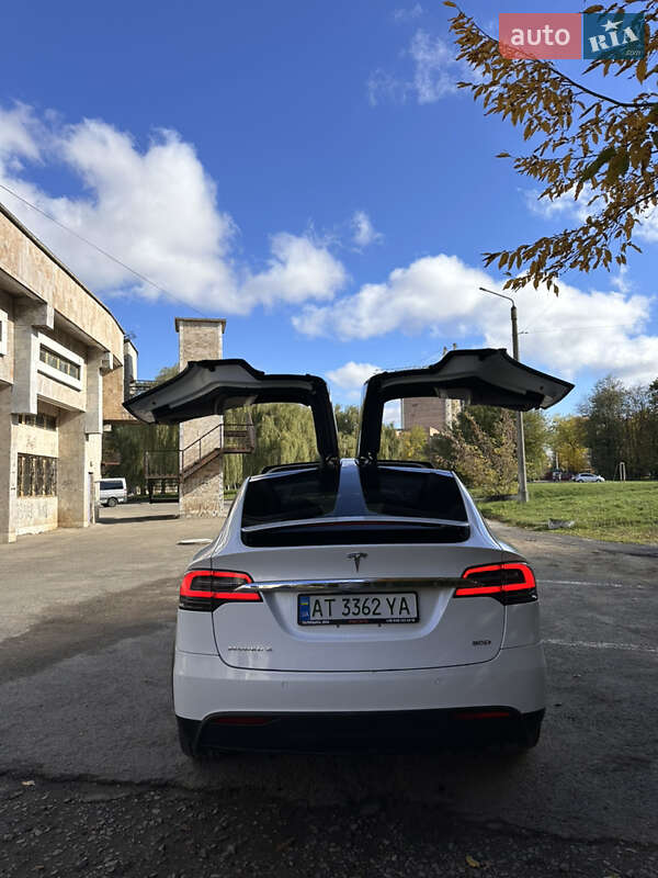 Внедорожник / Кроссовер Tesla Model X 2016 в Ивано-Франковске