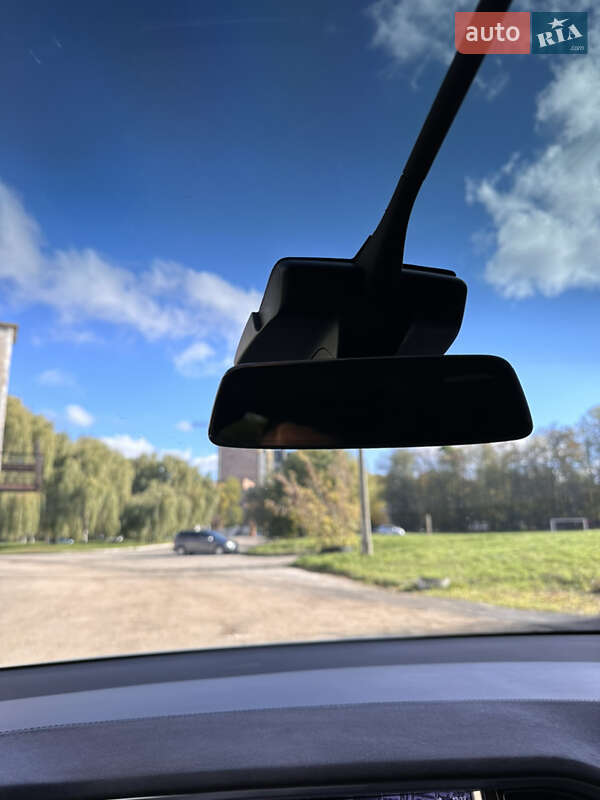 Внедорожник / Кроссовер Tesla Model X 2016 в Ивано-Франковске