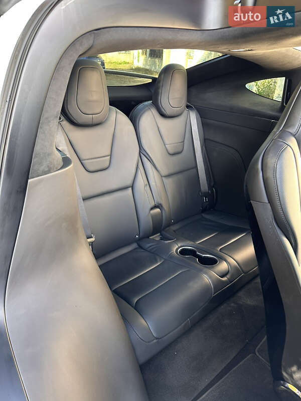 Внедорожник / Кроссовер Tesla Model X 2016 в Ивано-Франковске