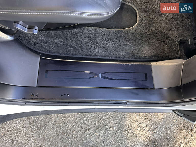 Внедорожник / Кроссовер Tesla Model X 2016 в Ивано-Франковске