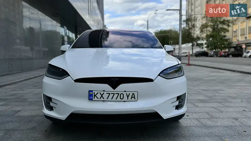 Tesla Model X 2016