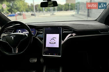 Позашляховик / Кросовер Tesla Model X 2016 в Харкові