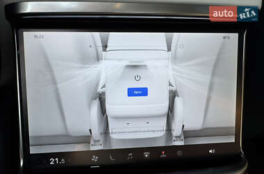 Позашляховик / Кросовер Tesla Model X 2023 в 