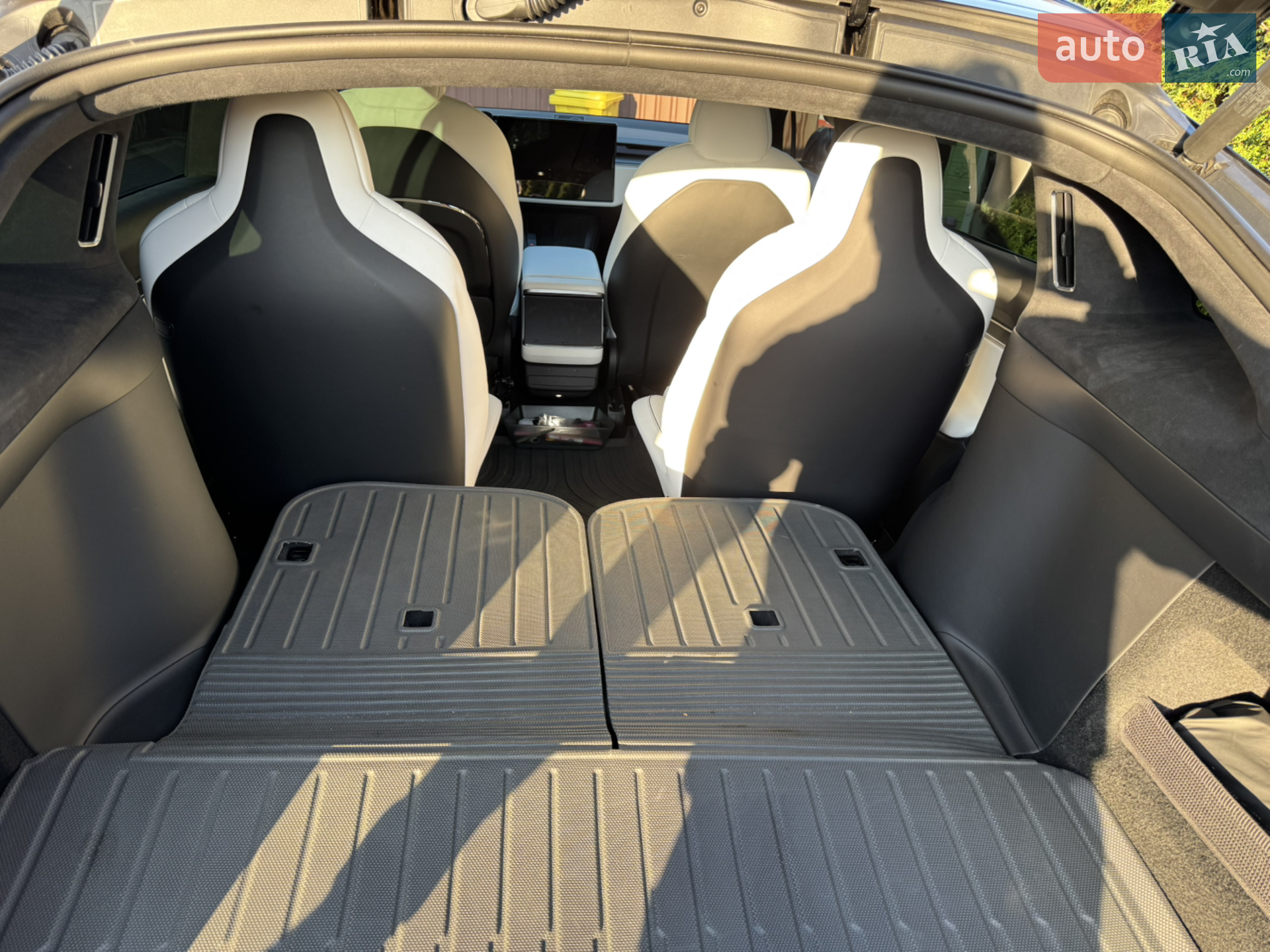 2023 Tesla Model X - мініатюра 16