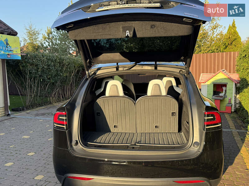 Позашляховик / Кросовер Tesla Model X 2023 в Києві