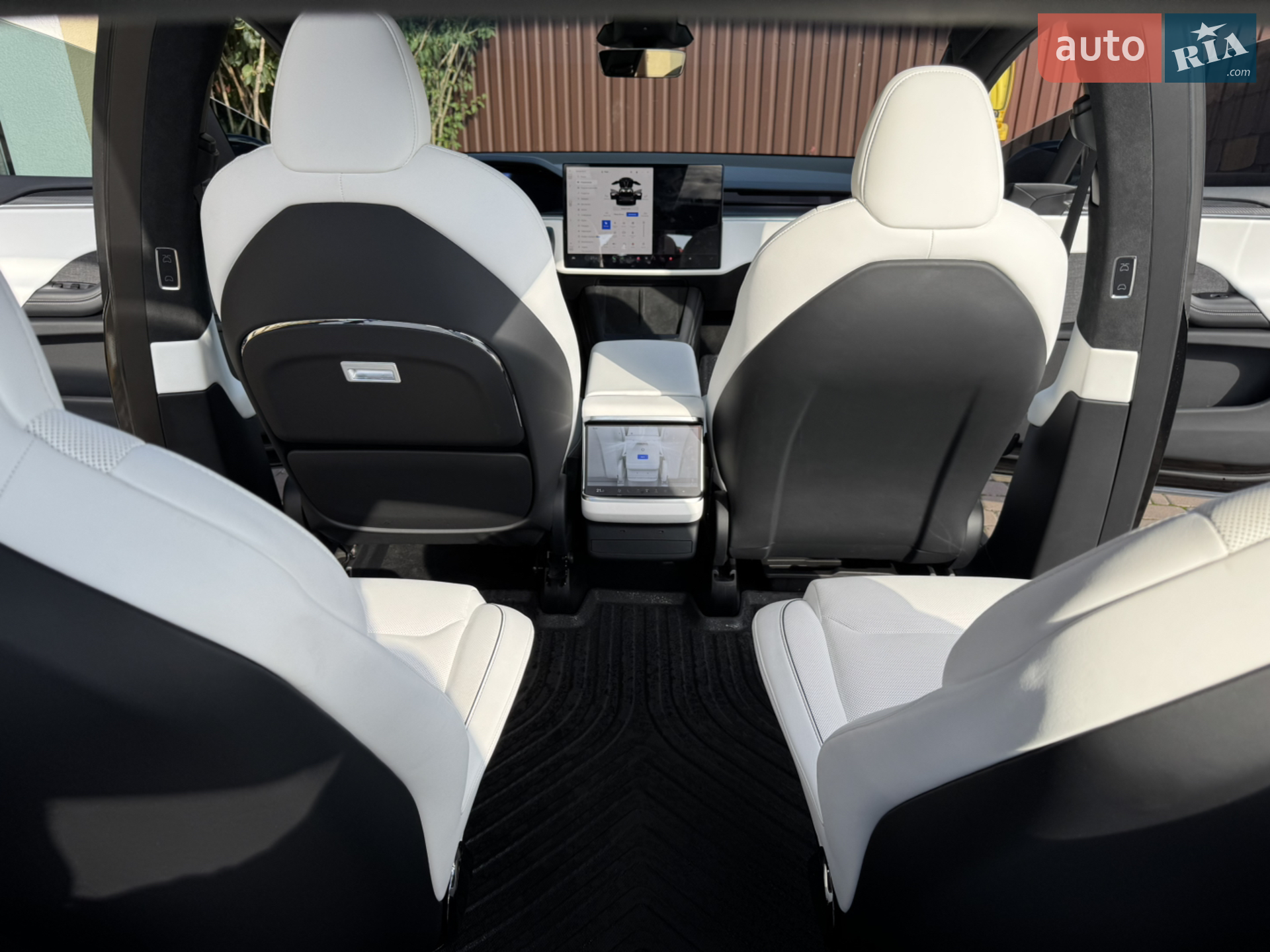 2023 Tesla Model X - мініатюра 22
