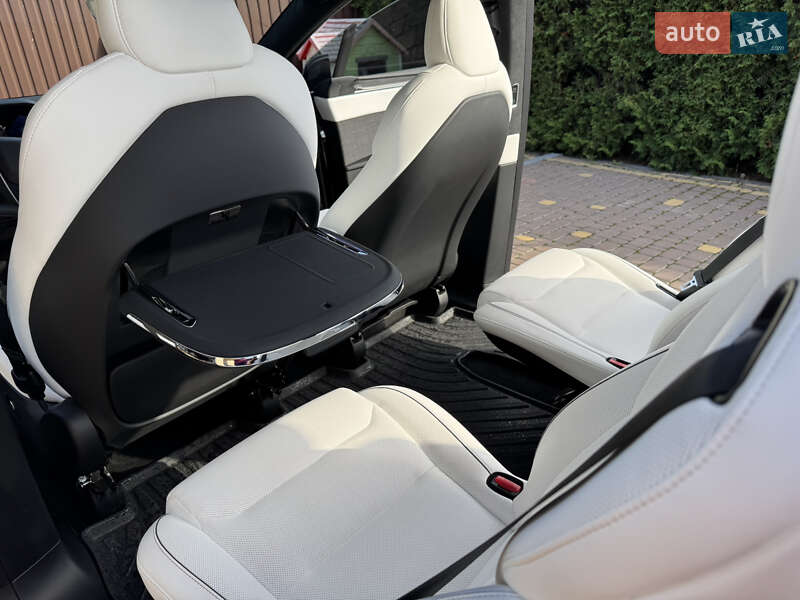 Позашляховик / Кросовер Tesla Model X 2023 в Києві