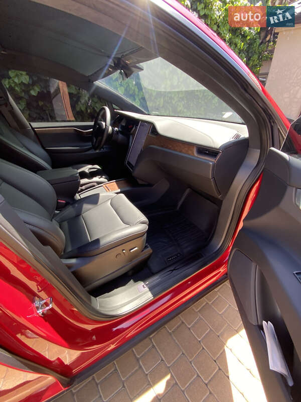 Внедорожник / Кроссовер Tesla Model X 2020 в Киеве