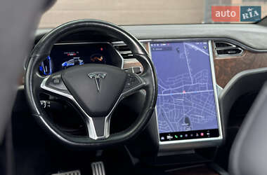 Внедорожник / Кроссовер Tesla Model X 2016 в Киеве