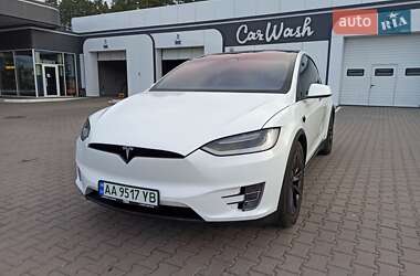 Позашляховик / Кросовер Tesla Model X 2017 в Києві