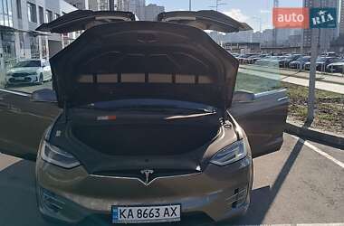 Внедорожник / Кроссовер Tesla Model X 2016 в 