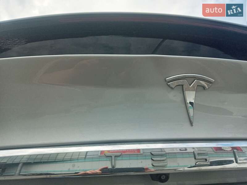 Позашляховик / Кросовер Tesla Model X 2017 в Одесі