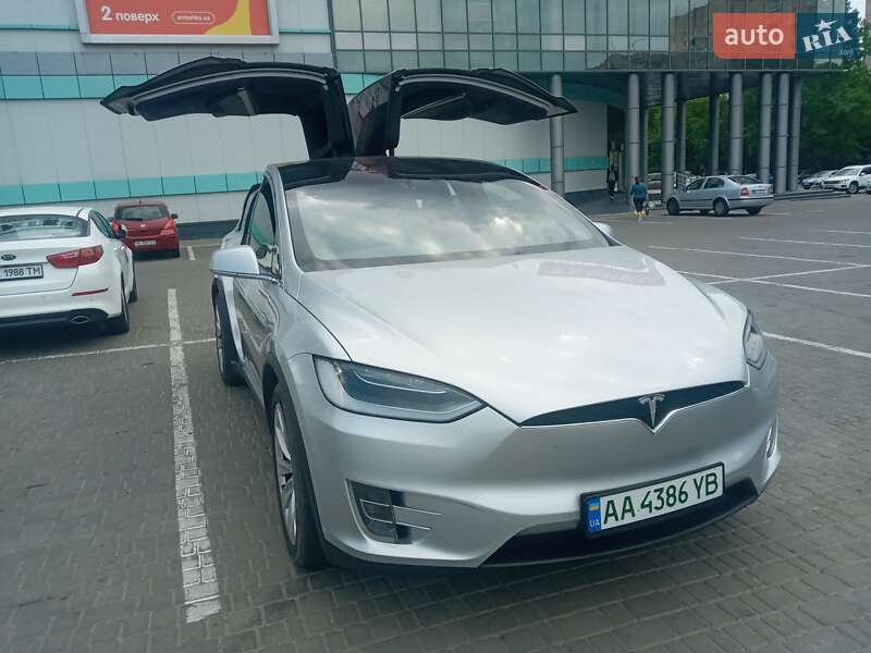 Tesla Model X 2017
