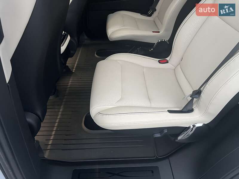 Позашляховик / Кросовер Tesla Model X 2023 в Києві