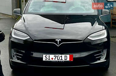 Внедорожник / Кроссовер Tesla Model X 2017 в 