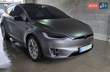 Позашляховик / Кросовер Tesla Model X 2018 в Івано-Франківську