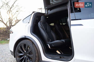 Позашляховик / Кросовер Tesla Model X 2022 в 
