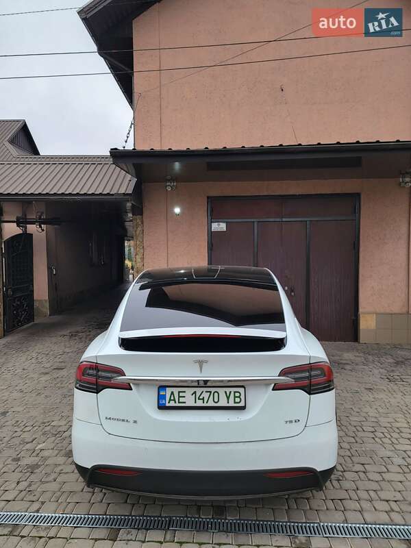 Позашляховик / Кросовер Tesla Model X 2018 в Кривому Розі