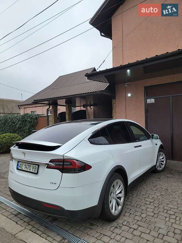 Позашляховик / Кросовер Tesla Model X 2018 в Кривому Розі фото 11 Позашляховик / Кросовер Tesla Model X 2018 в Кривому Розі