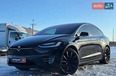 Позашляховик / Кросовер Tesla Model X 2016 в Львові