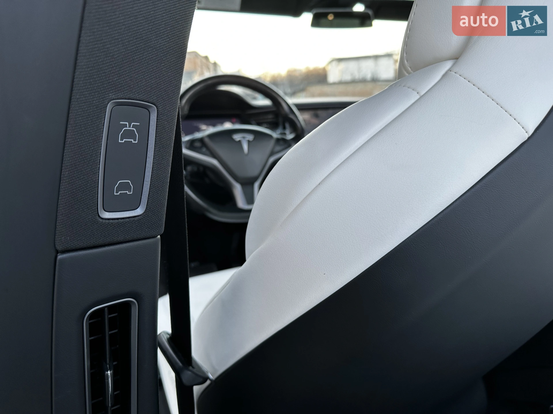 2018 Tesla Model X - мініатюра 10