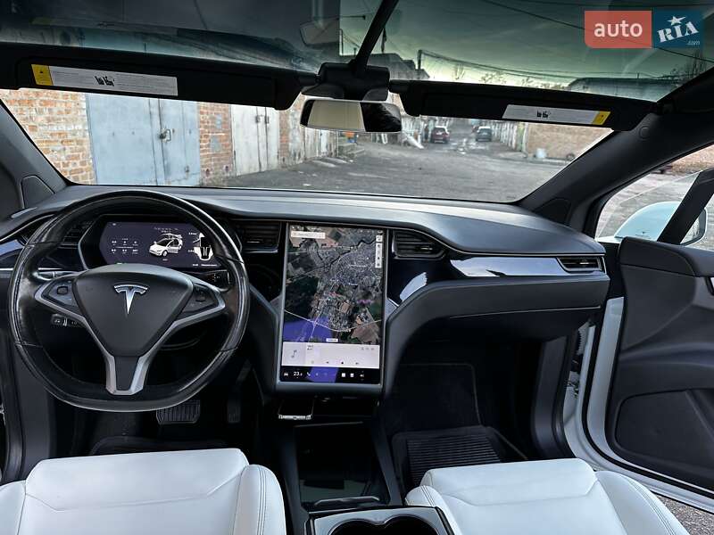 Внедорожник / Кроссовер Tesla Model X 2018 в Белой Церкви фото 9 Внедорожник / Кроссовер Tesla Model X 2018 в Белой Церкви