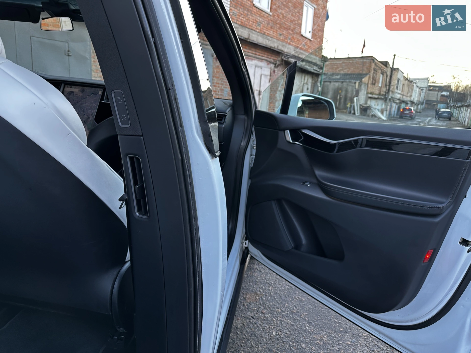 2018 Tesla Model X - мініатюра 11