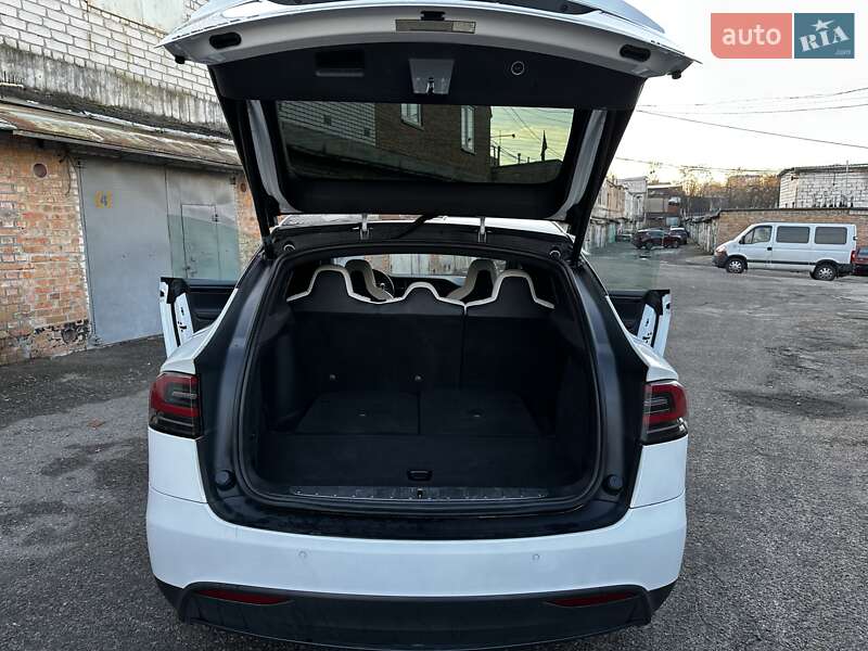 Внедорожник / Кроссовер Tesla Model X 2018 в Белой Церкви фото 13 Внедорожник / Кроссовер Tesla Model X 2018 в Белой Церкви