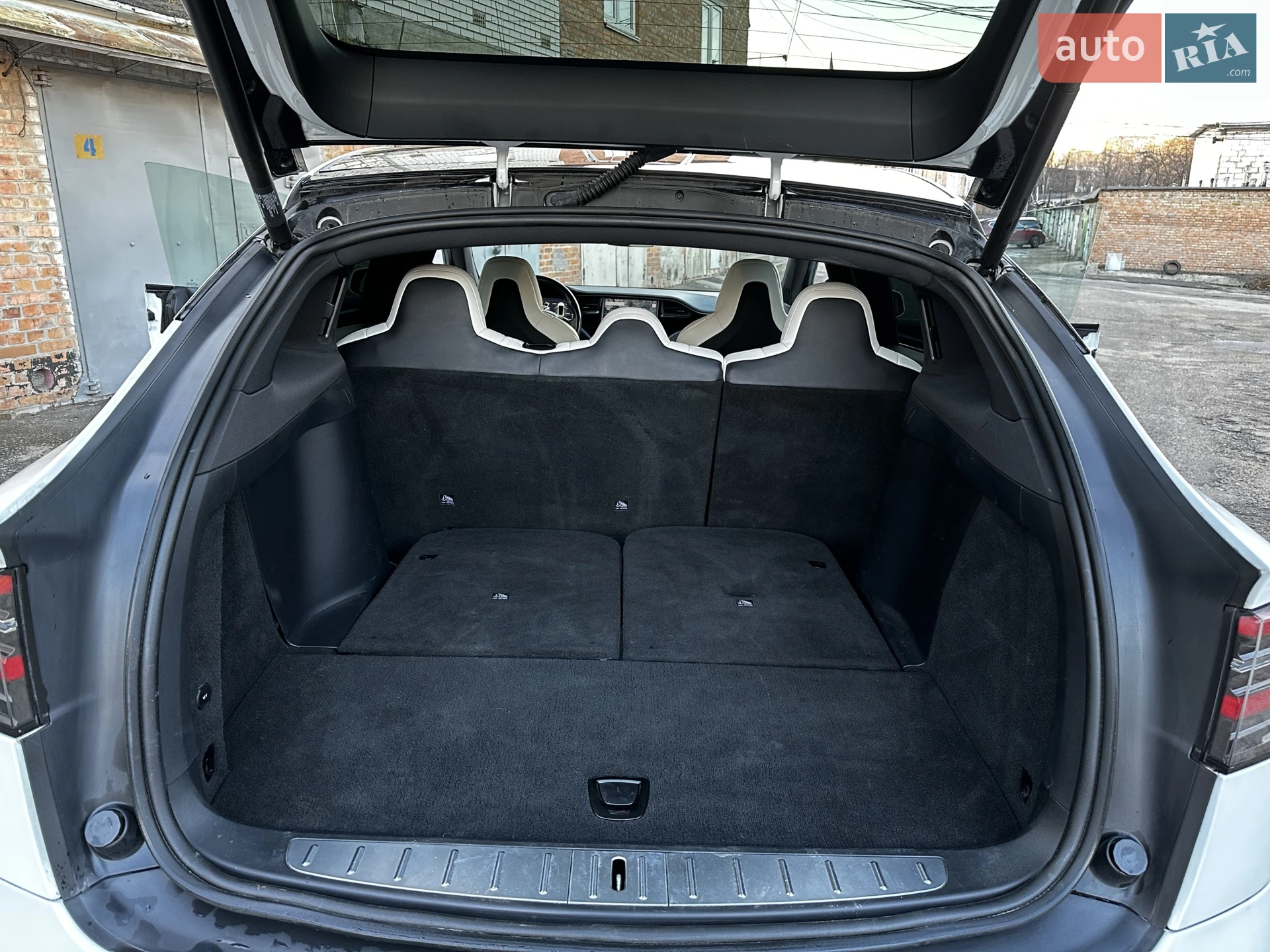 2018 Tesla Model X - мініатюра 14