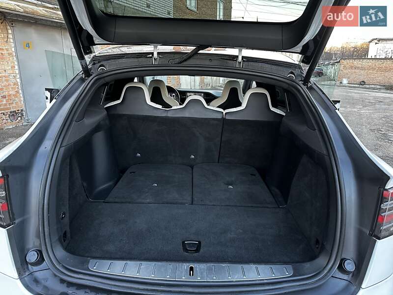 Внедорожник / Кроссовер Tesla Model X 2018 в Белой Церкви фото 14 Внедорожник / Кроссовер Tesla Model X 2018 в Белой Церкви