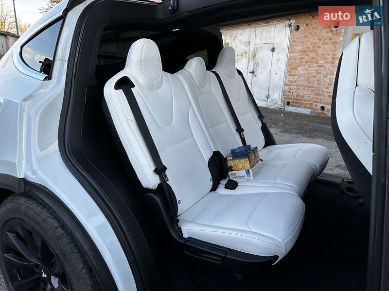 Внедорожник / Кроссовер Tesla Model X 2018 в Белой Церкви фото 25 Внедорожник / Кроссовер Tesla Model X 2018 в Белой Церкви