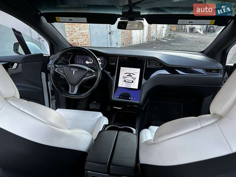 Внедорожник / Кроссовер Tesla Model X 2018 в Белой Церкви фото 26 Внедорожник / Кроссовер Tesla Model X 2018 в Белой Церкви
