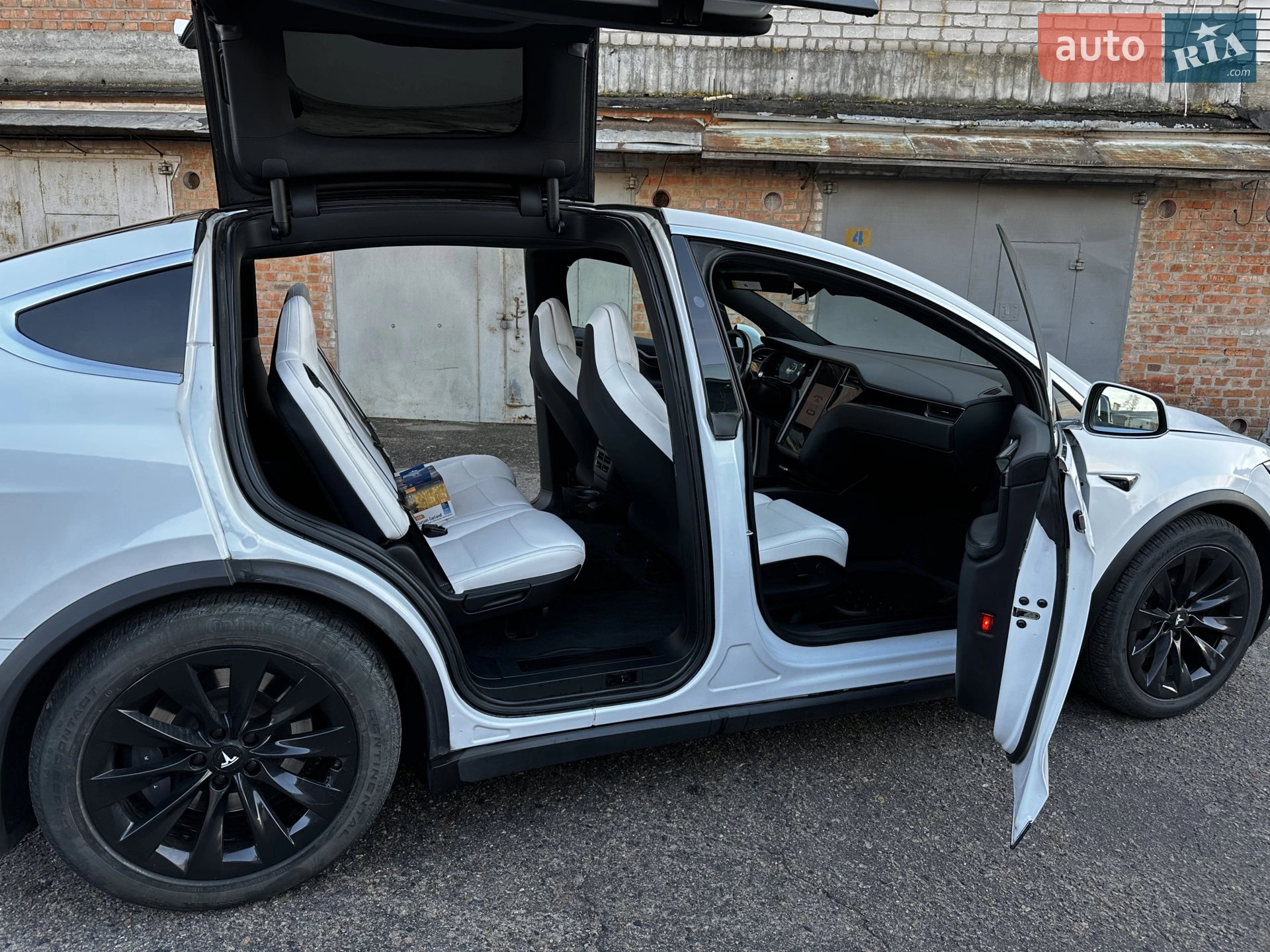 2018 Tesla Model X - мініатюра 30