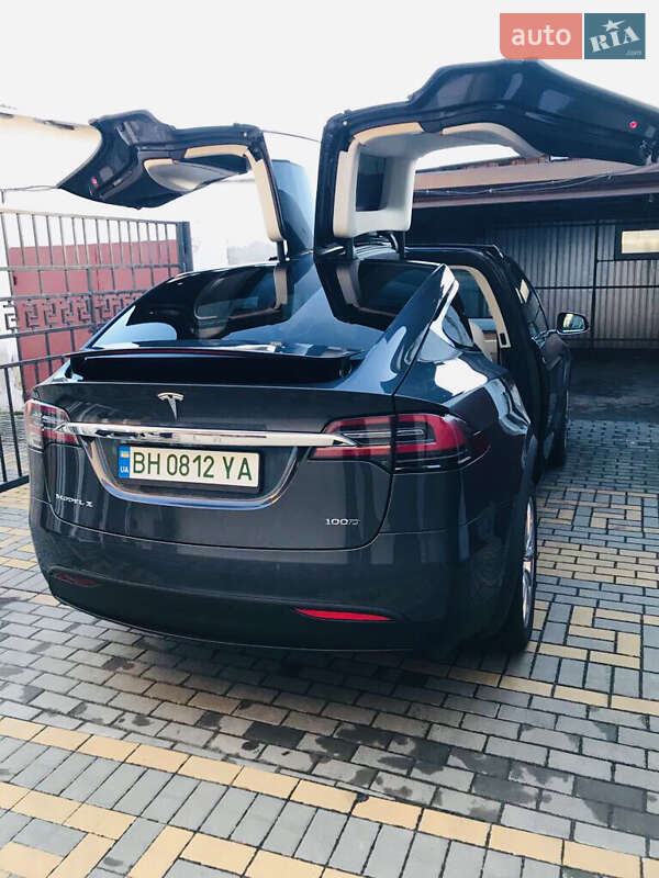 Позашляховик / Кросовер Tesla Model X 2018 в Одесі