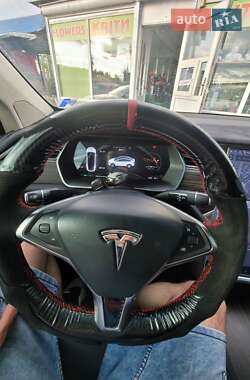 Внедорожник / Кроссовер Tesla Model X 2016 в 