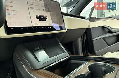 Позашляховик / Кросовер Tesla Model X 2021 в 