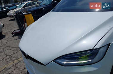 Позашляховик / Кросовер Tesla Model X 2023 в 
