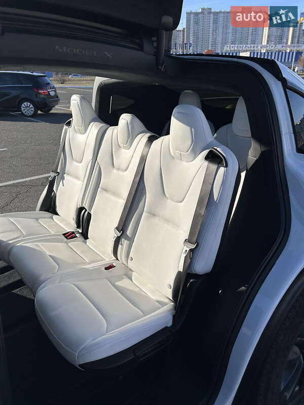 Позашляховик / Кросовер Tesla Model X 2023 в Києві