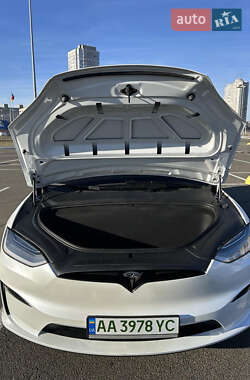 Внедорожник / Кроссовер Tesla Model X 2023 в 