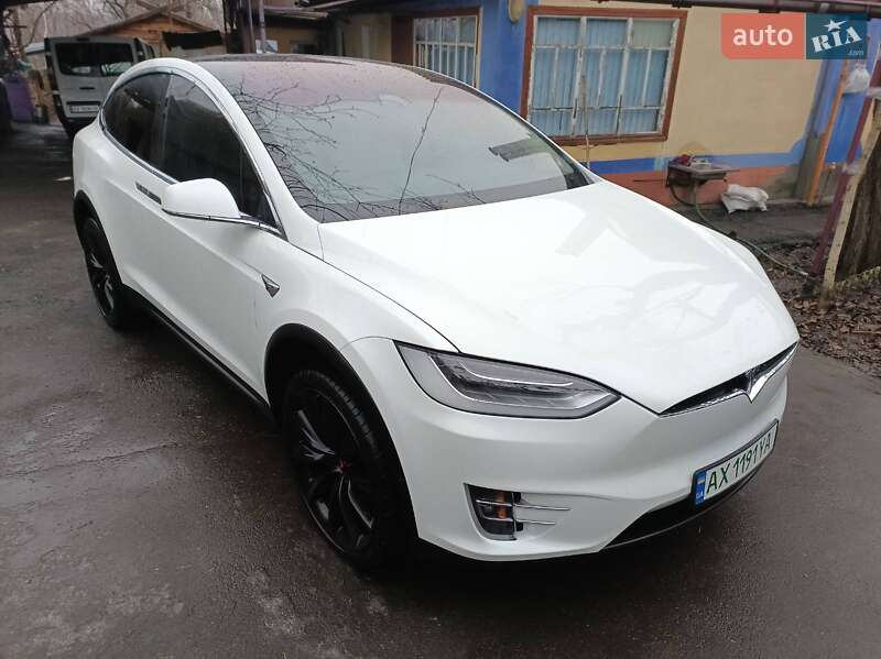 Внедорожник / Кроссовер Tesla Model X 2017 в Харькове