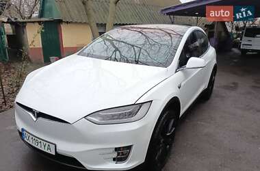 Внедорожник / Кроссовер Tesla Model X 2017 в 