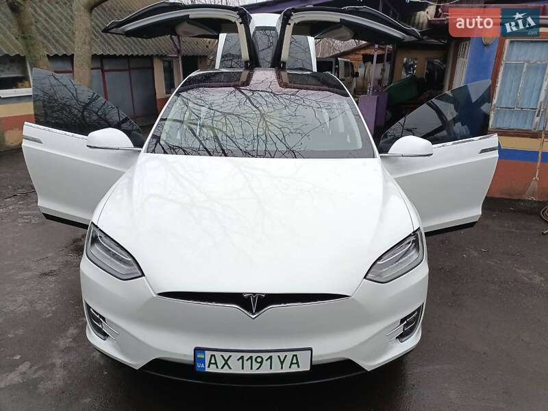 Внедорожник / Кроссовер Tesla Model X 2017 в Харькове