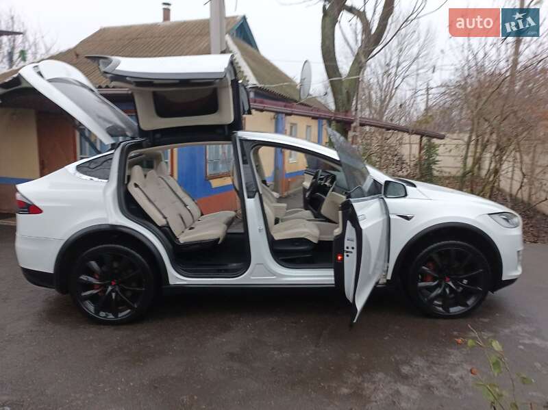 Внедорожник / Кроссовер Tesla Model X 2017 в Харькове