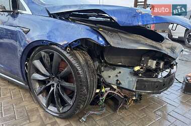 Внедорожник / Кроссовер Tesla Model X 2017 в 