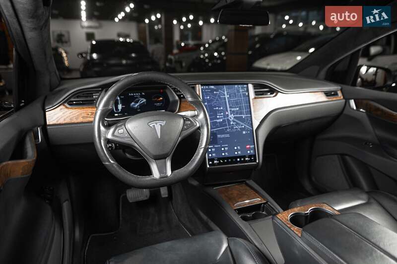 Позашляховик / Кросовер Tesla Model X 2019 в Одесі фото 29 Позашляховик / Кросовер Tesla Model X 2019 в Одесі