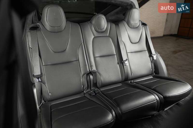 Позашляховик / Кросовер Tesla Model X 2019 в Одесі фото 33 Позашляховик / Кросовер Tesla Model X 2019 в Одесі