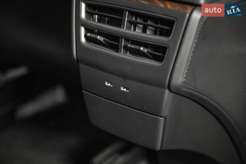 Позашляховик / Кросовер Tesla Model X 2019 в Одесі фото 36 Позашляховик / Кросовер Tesla Model X 2019 в Одесі