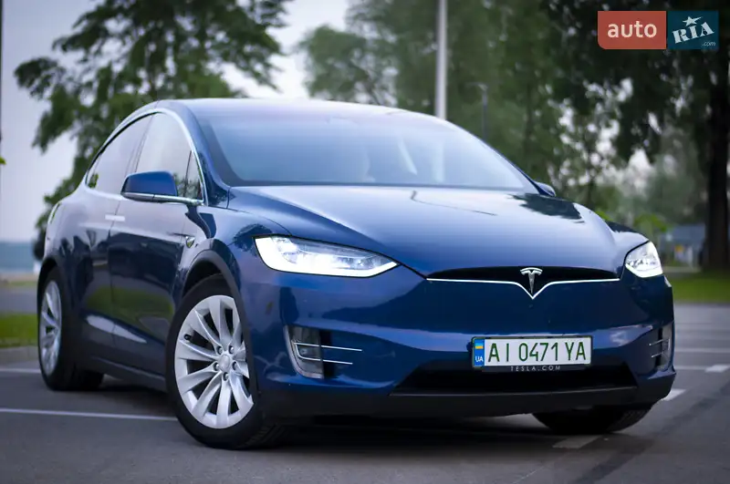 Внедорожник / Кроссовер Tesla Model X 2017 в 